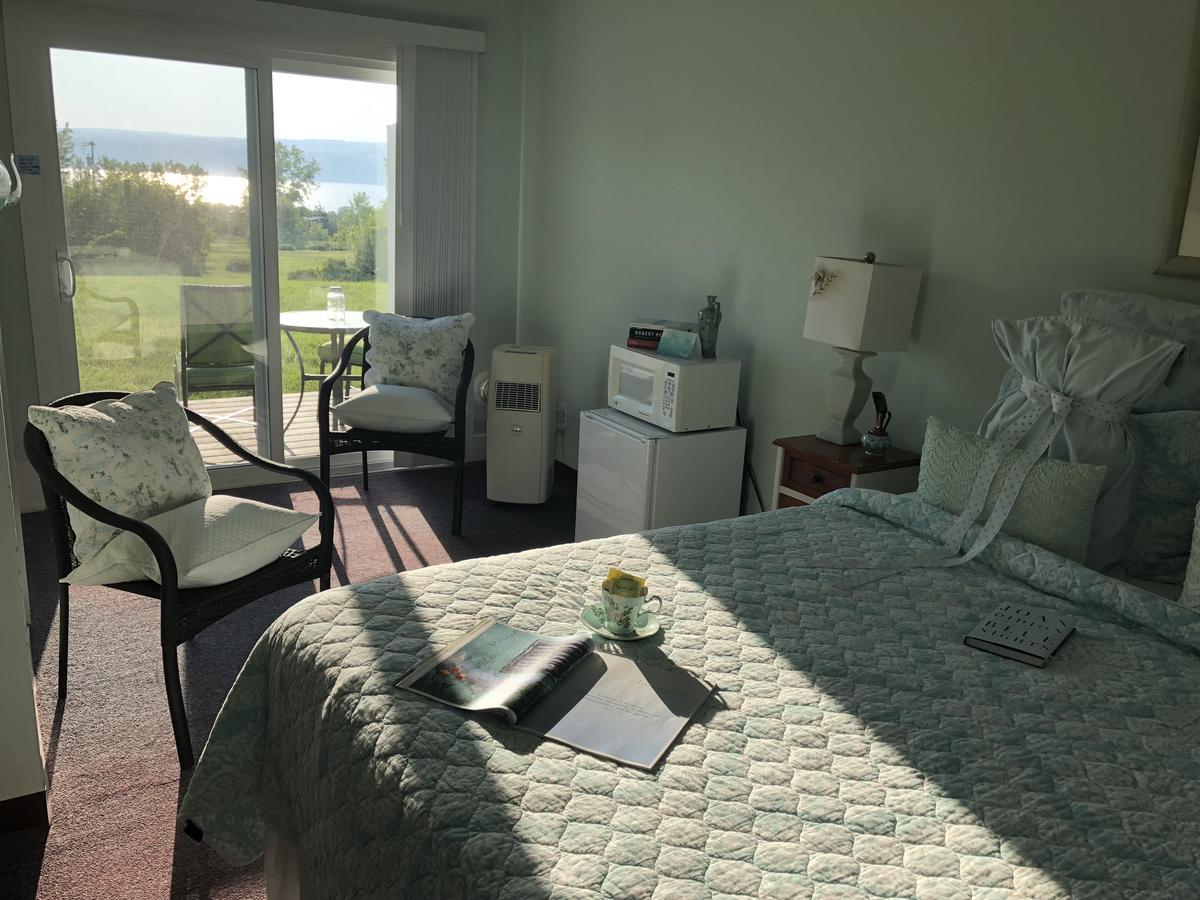 Savannah House Wine Country Inn & Cottages Himrod Exteriör bild